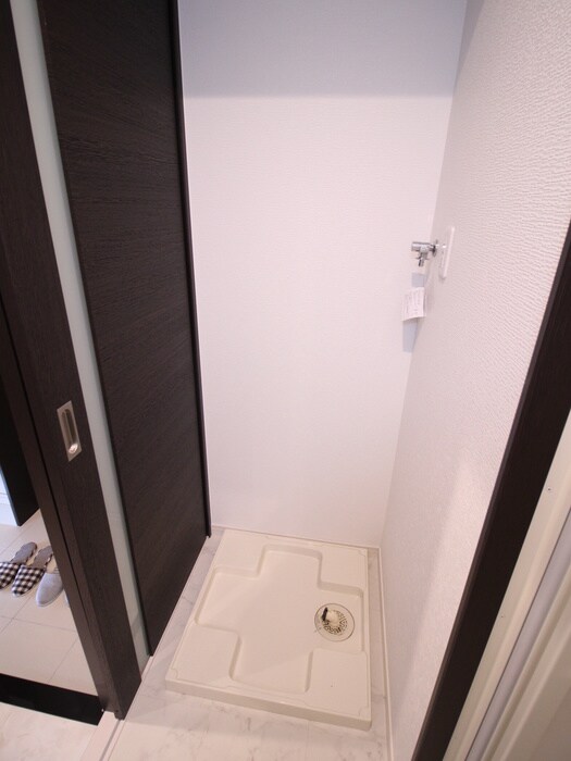 物件内観写真17　(洗濯機置場)