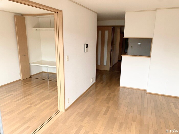 物件内観写真8　(居室)