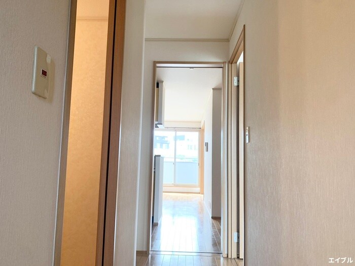 物件内観写真19　(廊下)
