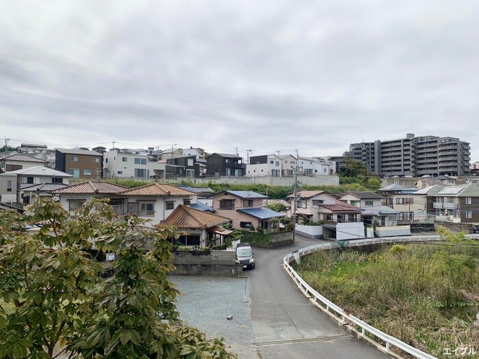 物件内観写真22　(室内からの展望)