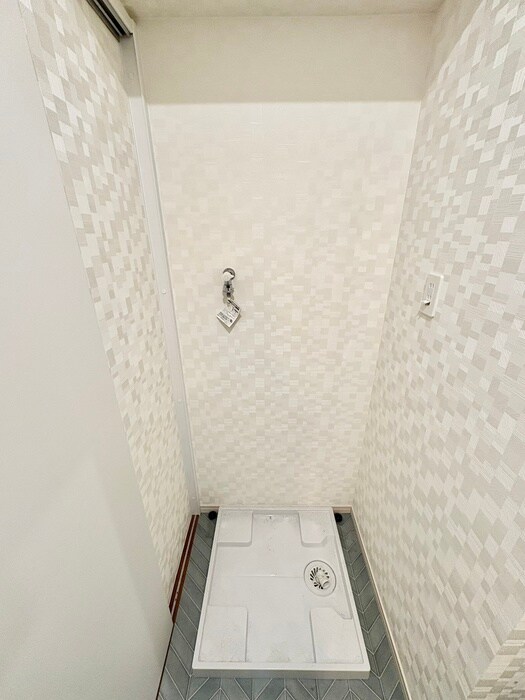 物件内観写真18　(洗濯機置場)