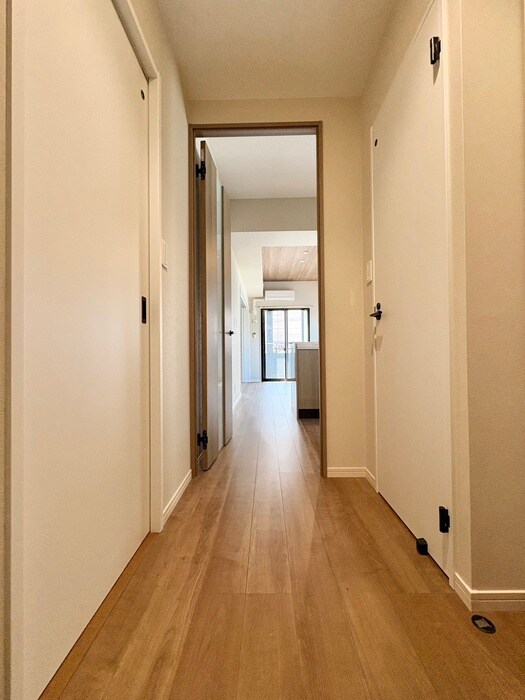 物件内観写真19　(廊下)