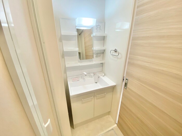 物件内観写真13　(洗面)