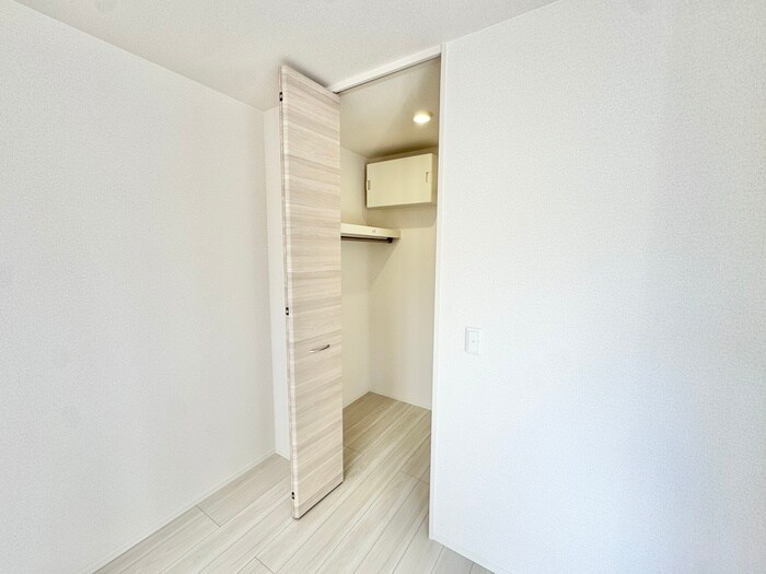 物件内観写真15　(収納)