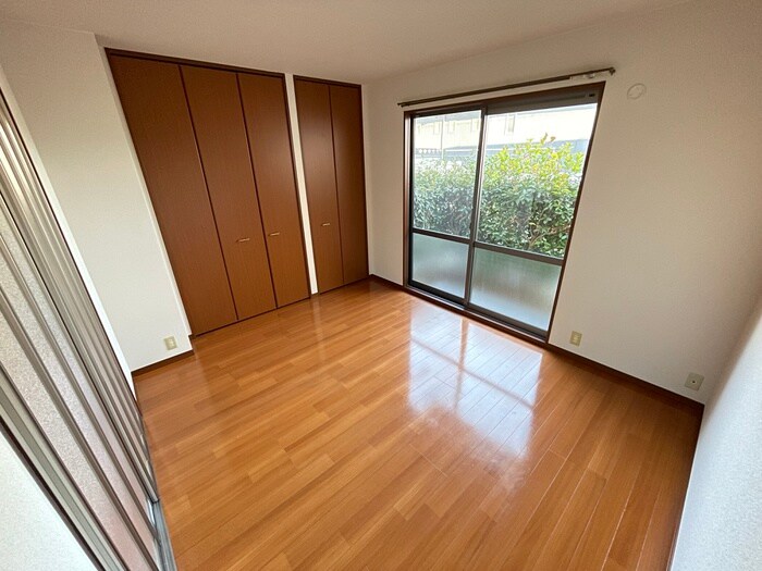 物件内観写真6　(居室)