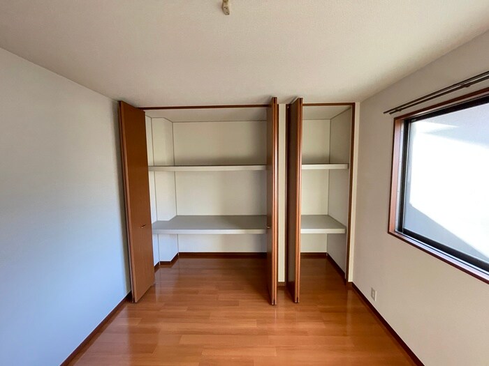 物件内観写真8　(収納)