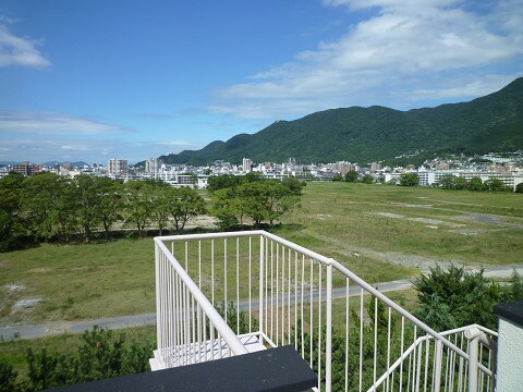 物件外観写真2　(周辺環境)