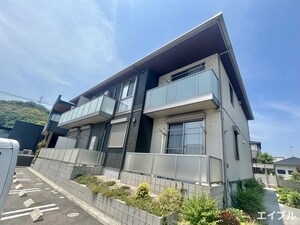 シャーメゾンプレシャス外観写真