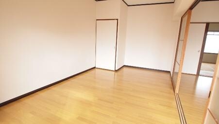 物件内観写真6　(居室)