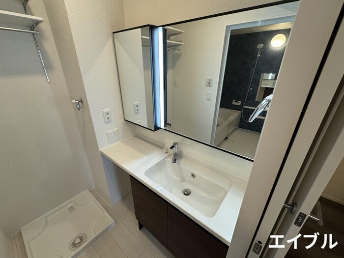 物件内観写真9　(洗面)