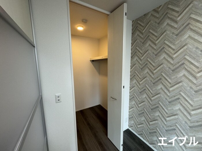 物件内観写真12　(収納)