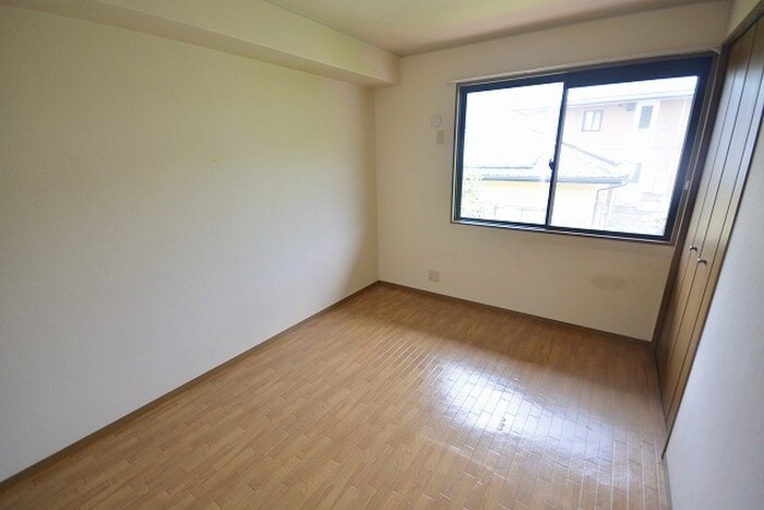 物件内観写真6　(居室)