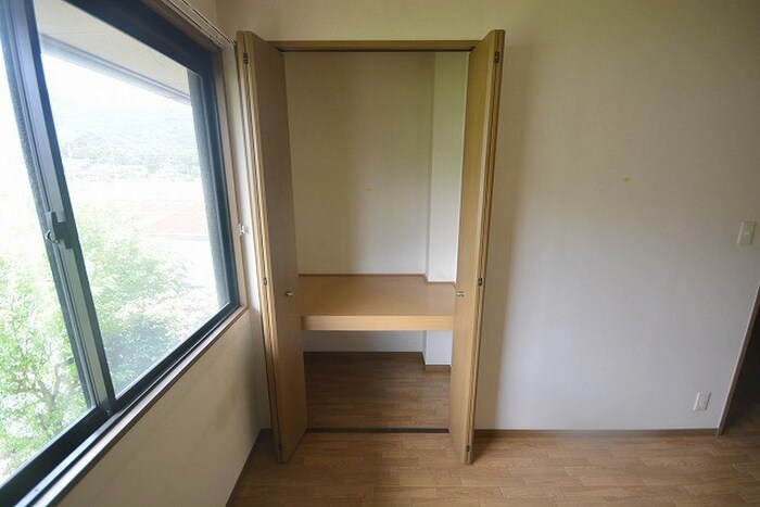 物件内観写真8　(収納)