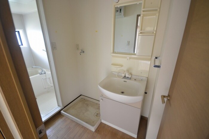 物件内観写真11　(洗面)