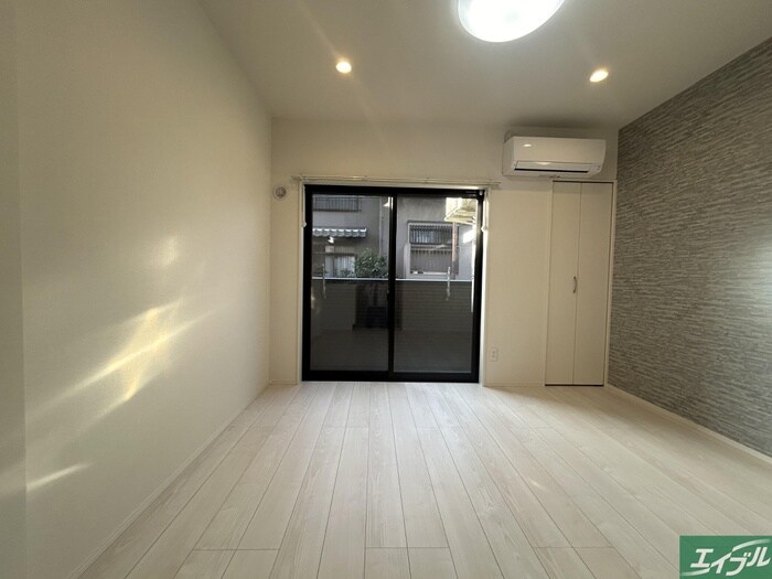 物件内観写真3　(居室)