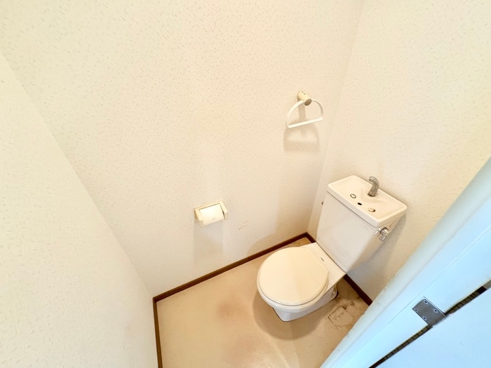 物件内観写真11　(トイレ)