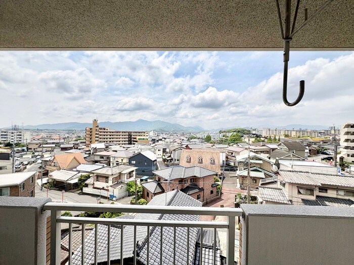 物件内観写真15　(室内からの展望)