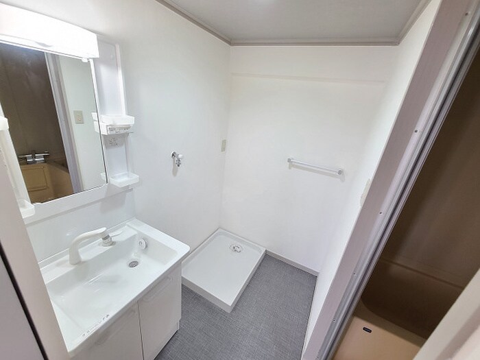 物件内観写真9　(洗面)