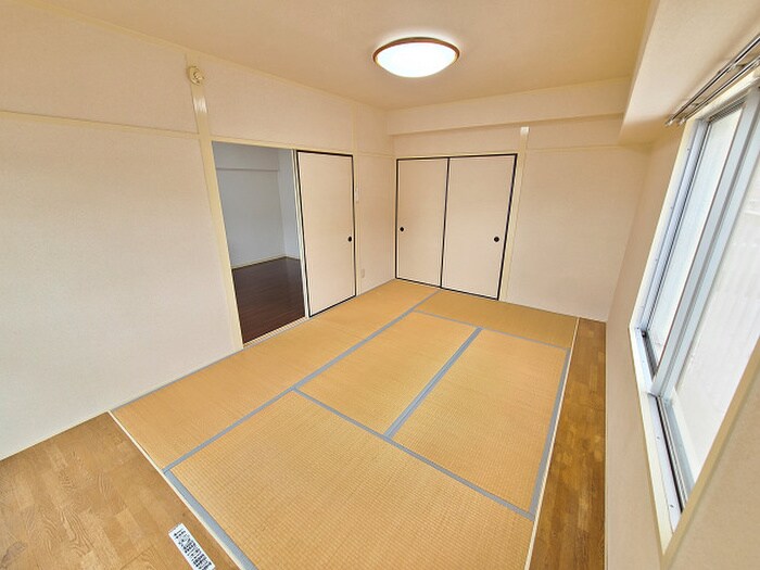 物件内観写真10　(居室)