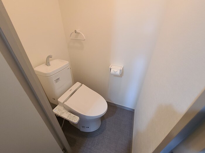 物件内観写真11　(トイレ)