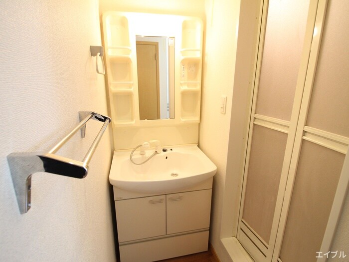 物件内観写真11　(洗面)