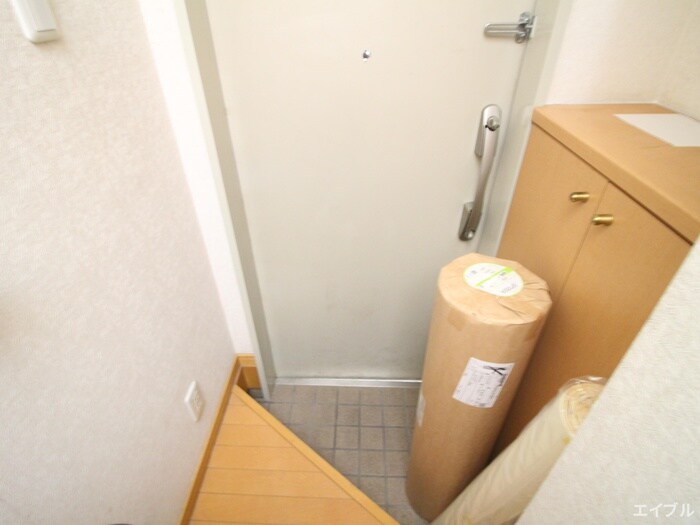 物件内観写真15　(玄関)