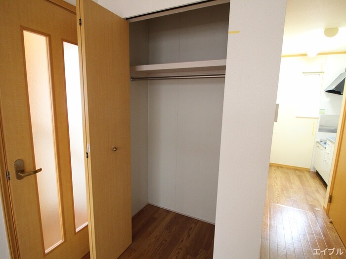 物件内観写真18　(収納)