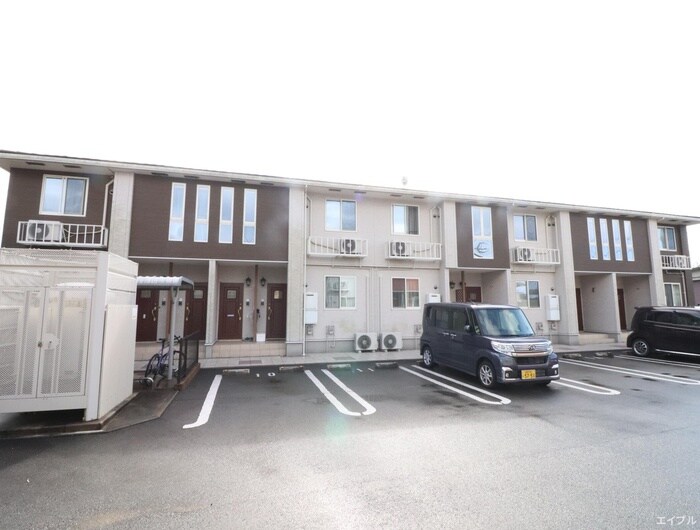 物件外観写真2　(駐輪場)