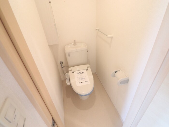 物件内観写真14　(トイレ)