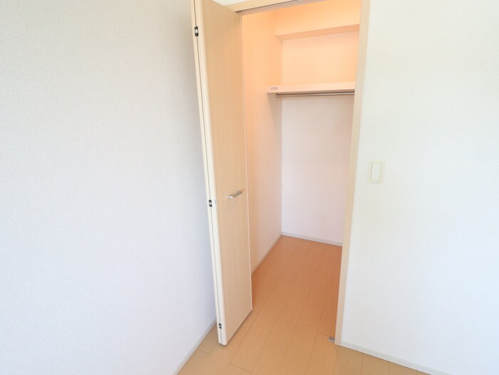 物件内観写真16　(収納)
