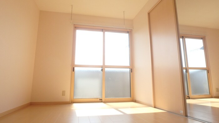 物件内観写真14　(居室)