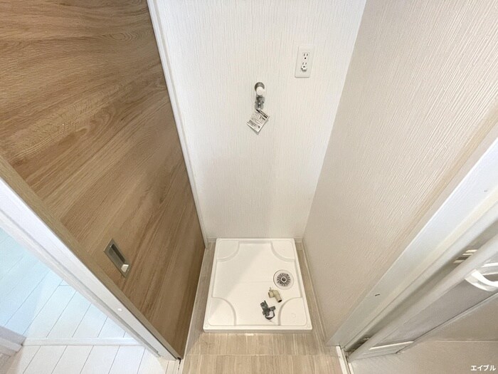 物件内観写真18　(洗濯機置場)