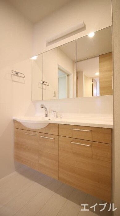 物件内観写真15　(洗面)