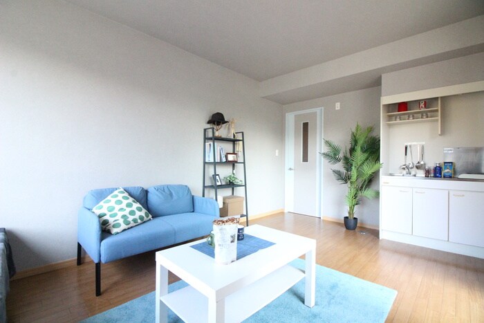 物件内観写真4　(居室)