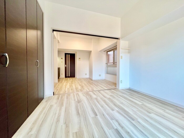 物件内観写真2　(居室)