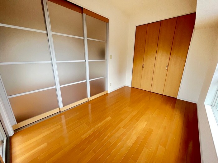 物件内観写真3　(居室)