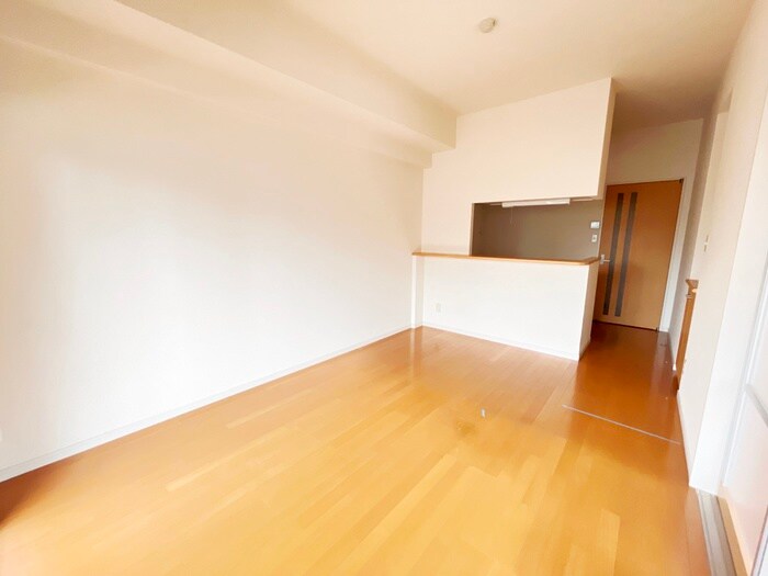 物件内観写真4　(居室)