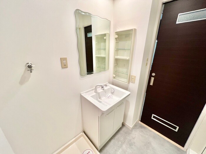 物件内観写真7　(洗面)