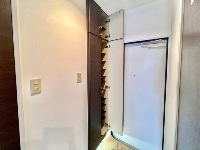 物件内観写真14　(靴箱)