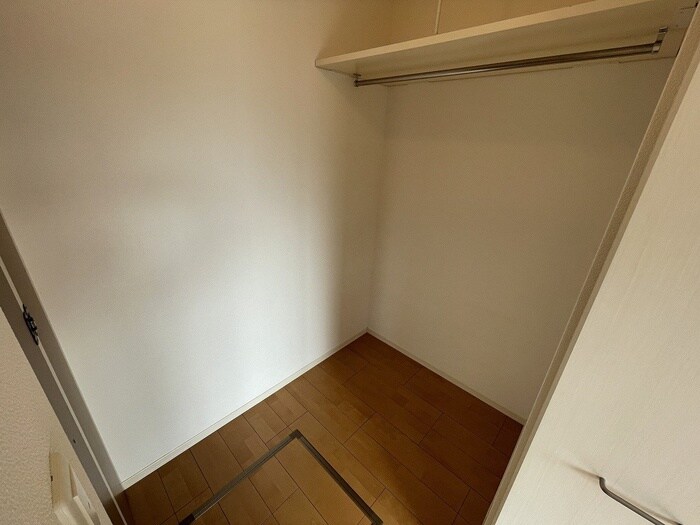物件内観写真7　(収納)