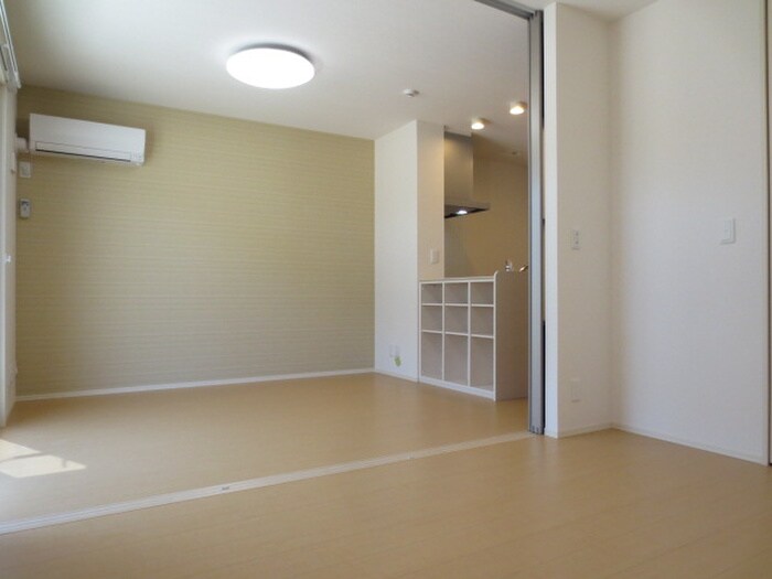 物件内観写真5　(居室)