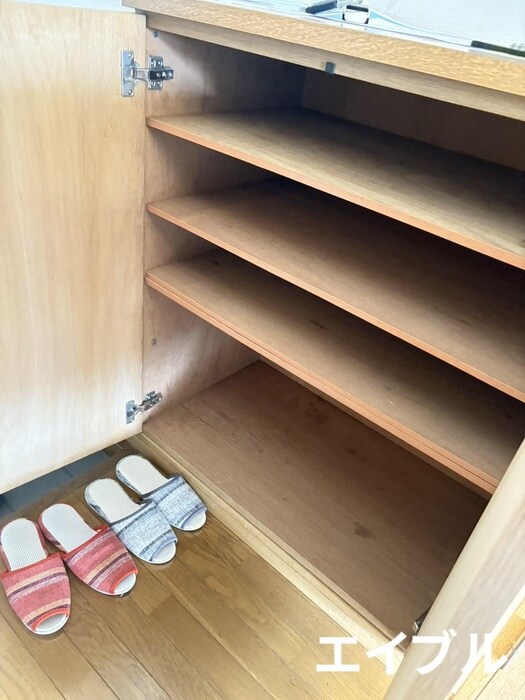 物件内観写真14　(靴箱)