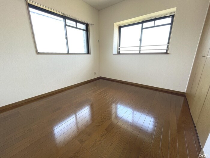 物件内観写真9　(居室)