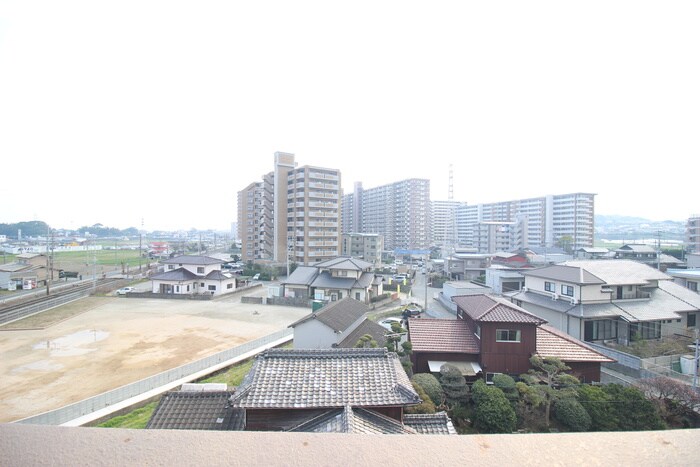 物件内観写真16　(室内からの展望)