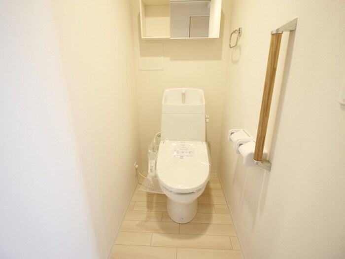 物件内観写真12　(トイレ)