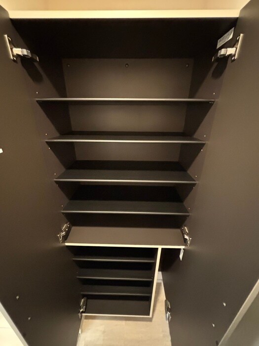 物件内観写真15　(靴箱)