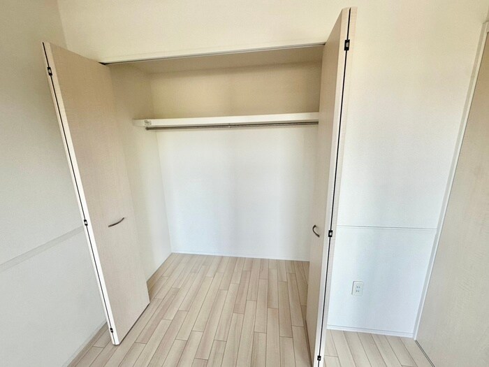 物件内観写真15　(収納)