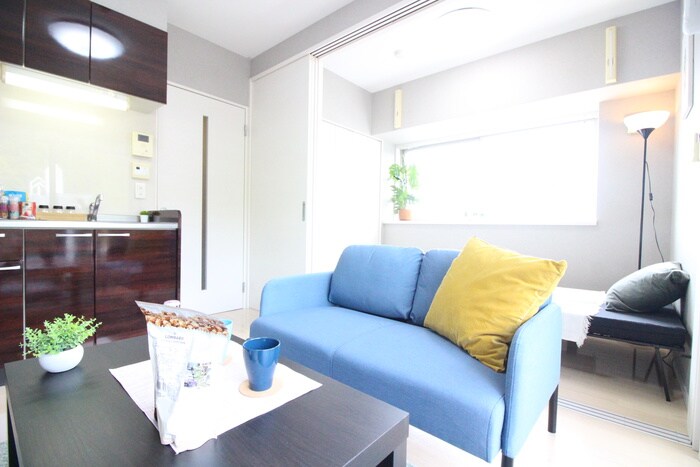 物件内観写真2　(居室)