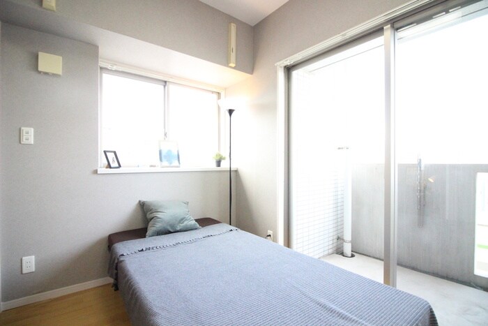 物件内観写真3　(居室)