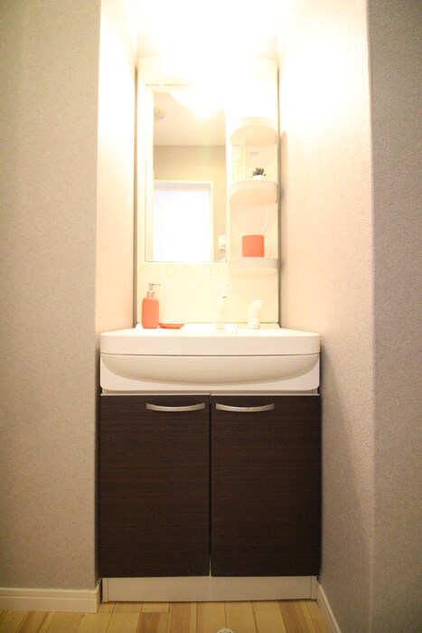 物件内観写真9　(洗面)